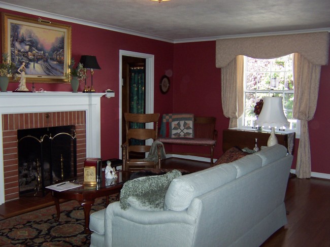 Kathia & Jim's living room BEFORE (previous owner's furnishings).